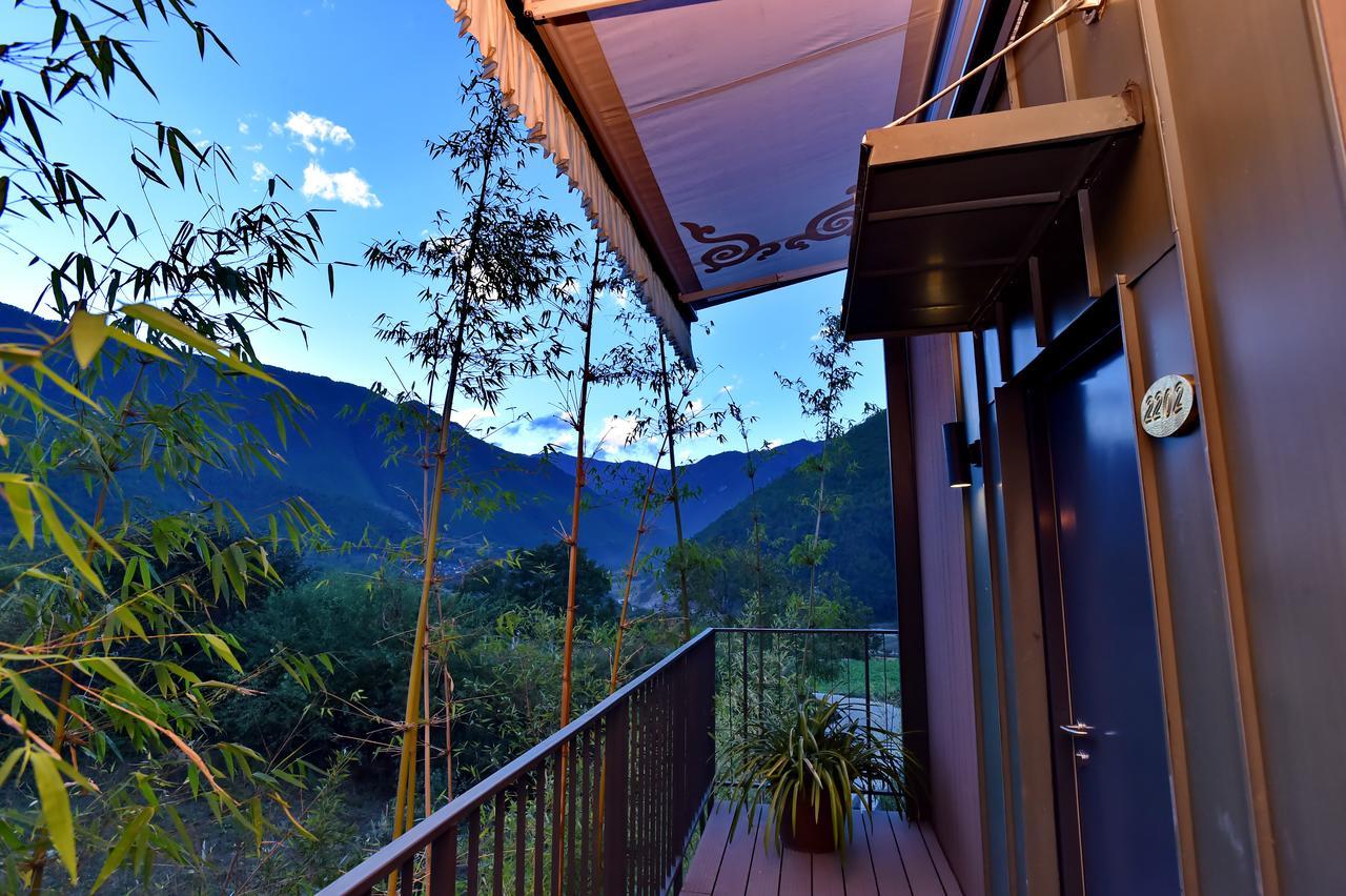 Songtsam Tacheng Lodge Deqen Bagian luar foto