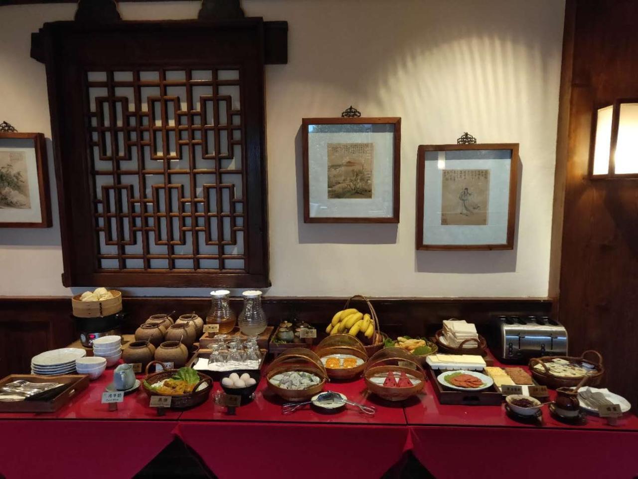 Songtsam Tacheng Lodge Deqen Bagian luar foto